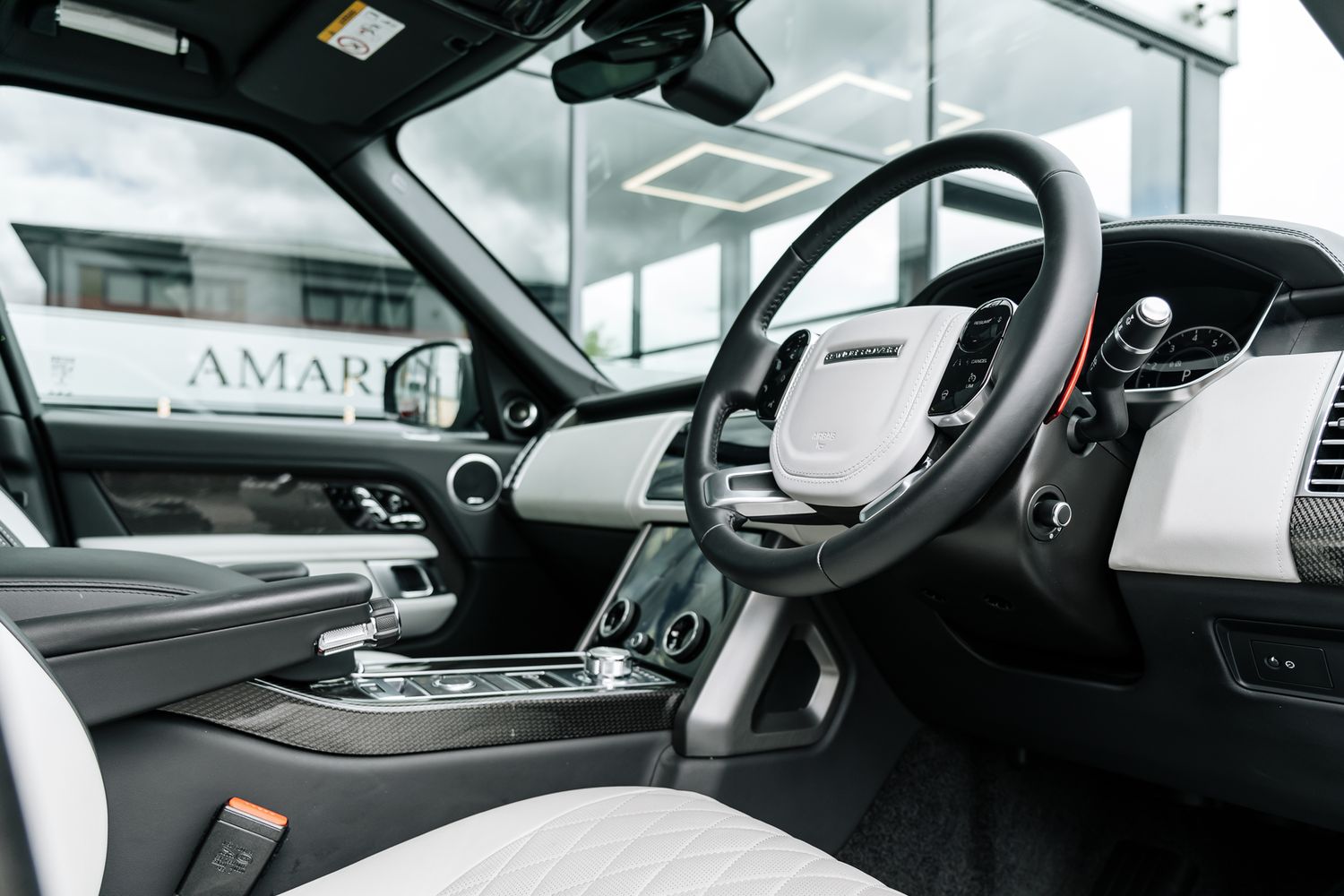 Land Rover Range Rover V8 SVAutobiography Dynamic V8 SVAutobiography Dynamic