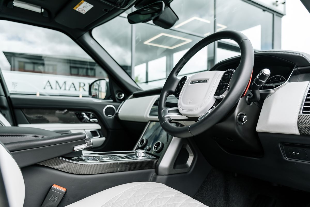 Land Rover Range Rover V8 SVAutobiography Dynamic V8 SVAutobiography Dynamic