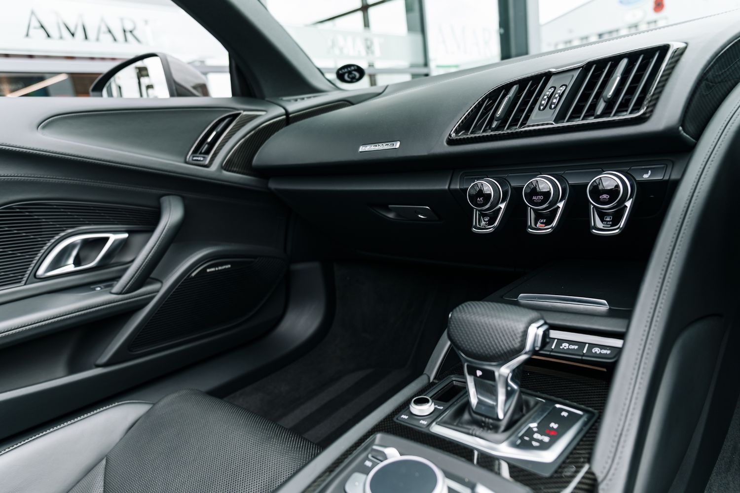 Audi R8 V10 Performance Carbon Black V10 Performance Carbon Black