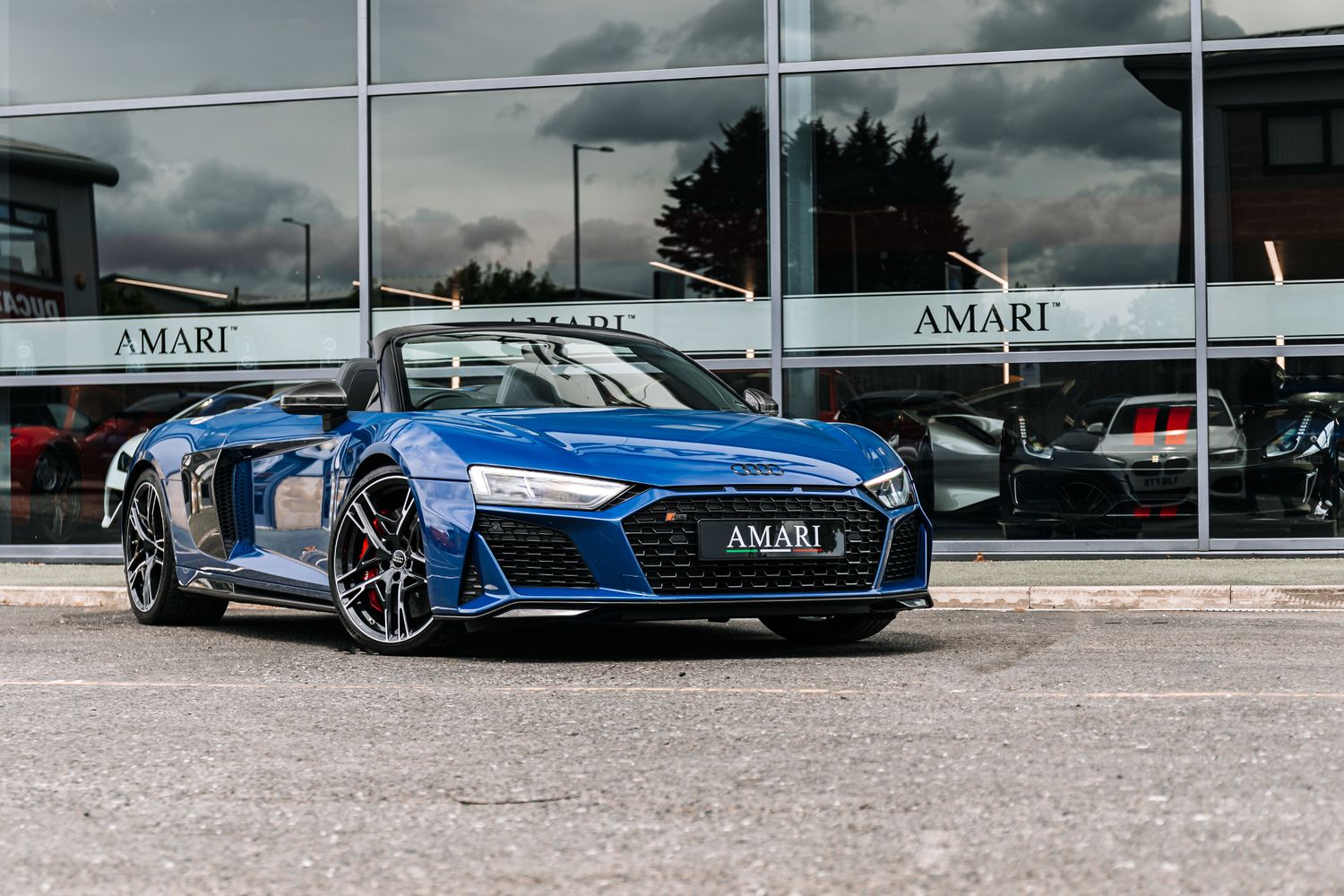 Audi R8 V10 Performance Carbon Black V10 Performance Carbon Black