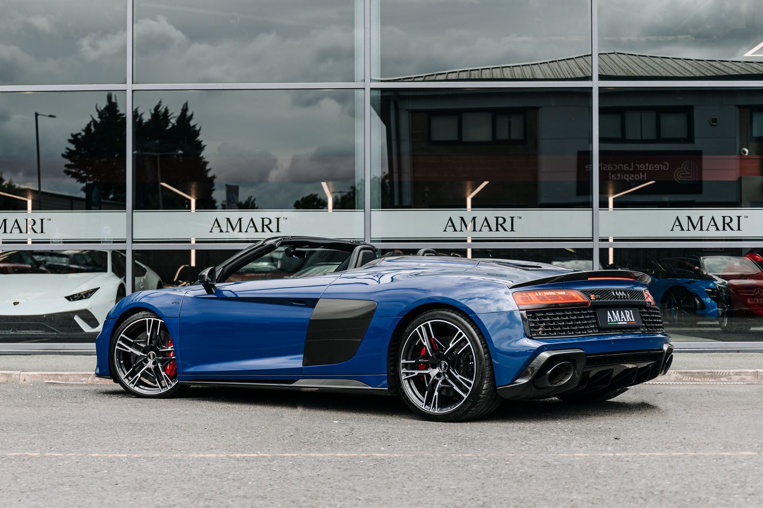 Audi R8 V10 Performance Carbon Black for Sale UK by Amari Supercars