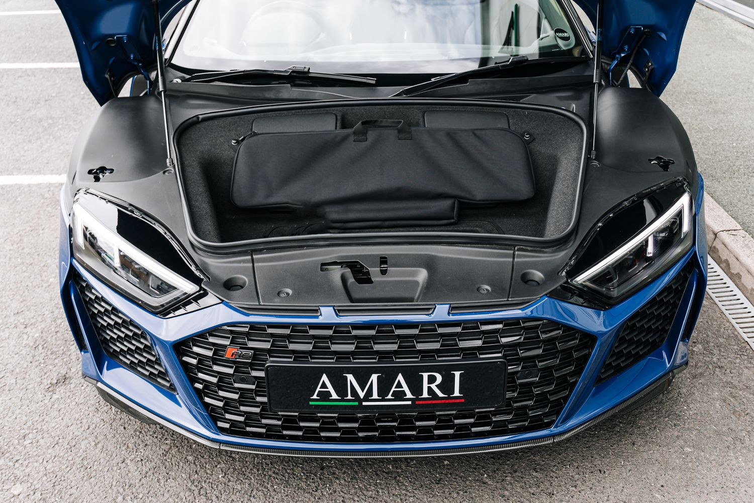 Audi R8 V10 Performance Carbon Black V10 Performance Carbon Black