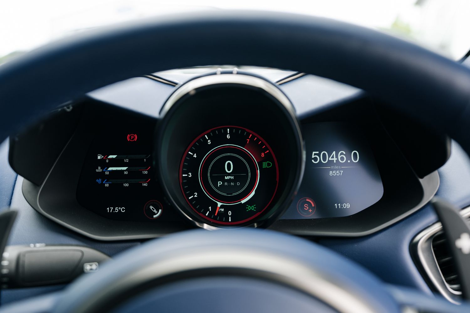 Aston Martin DBS Superleggera V12 Auto