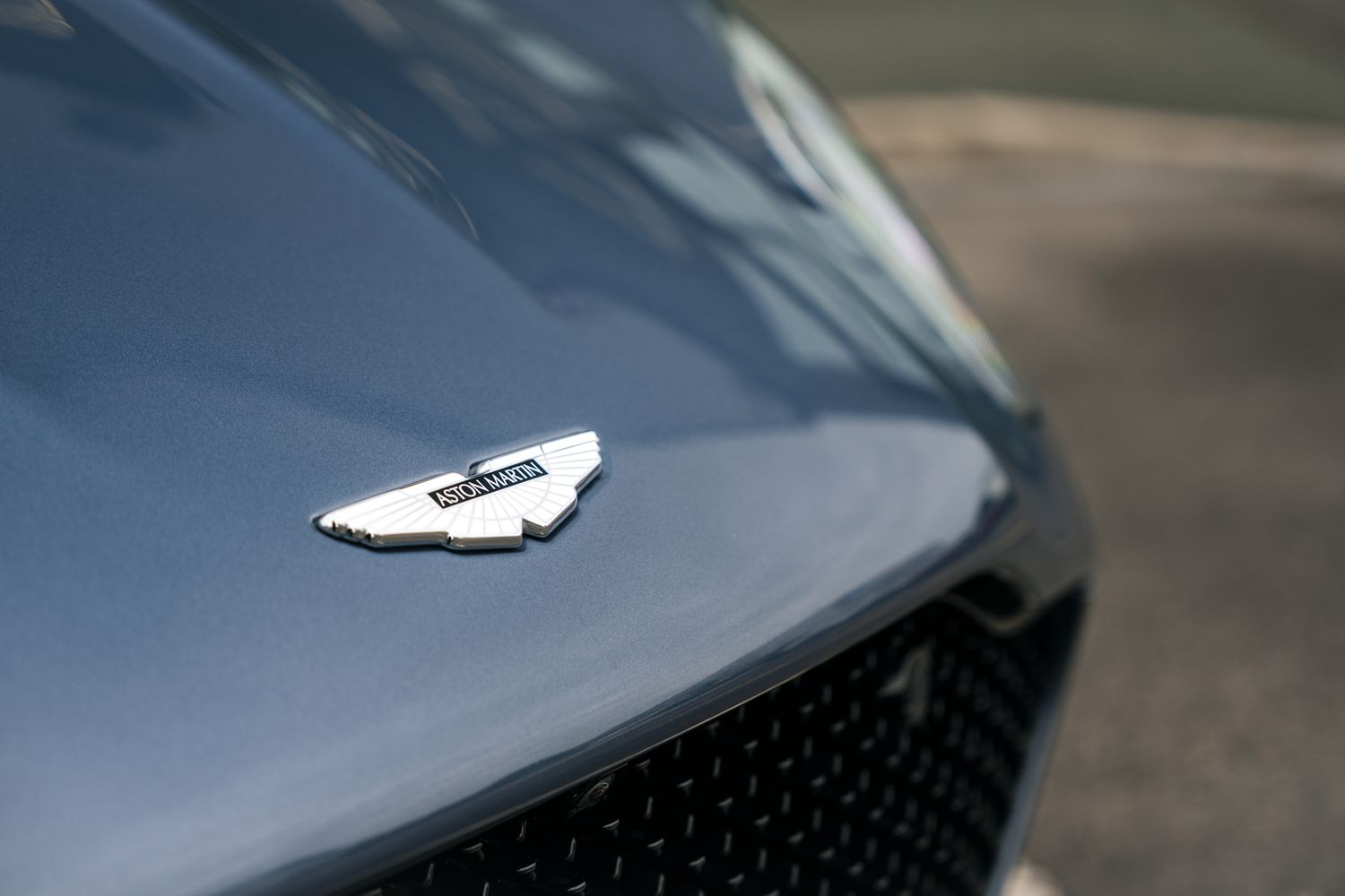 Aston Martin DBS Superleggera V12 Auto