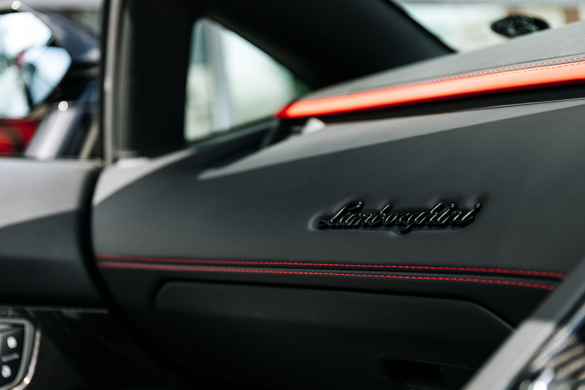 Lamborghini Aventador S Roadster LP 740-4 Aventador S LP 740-4