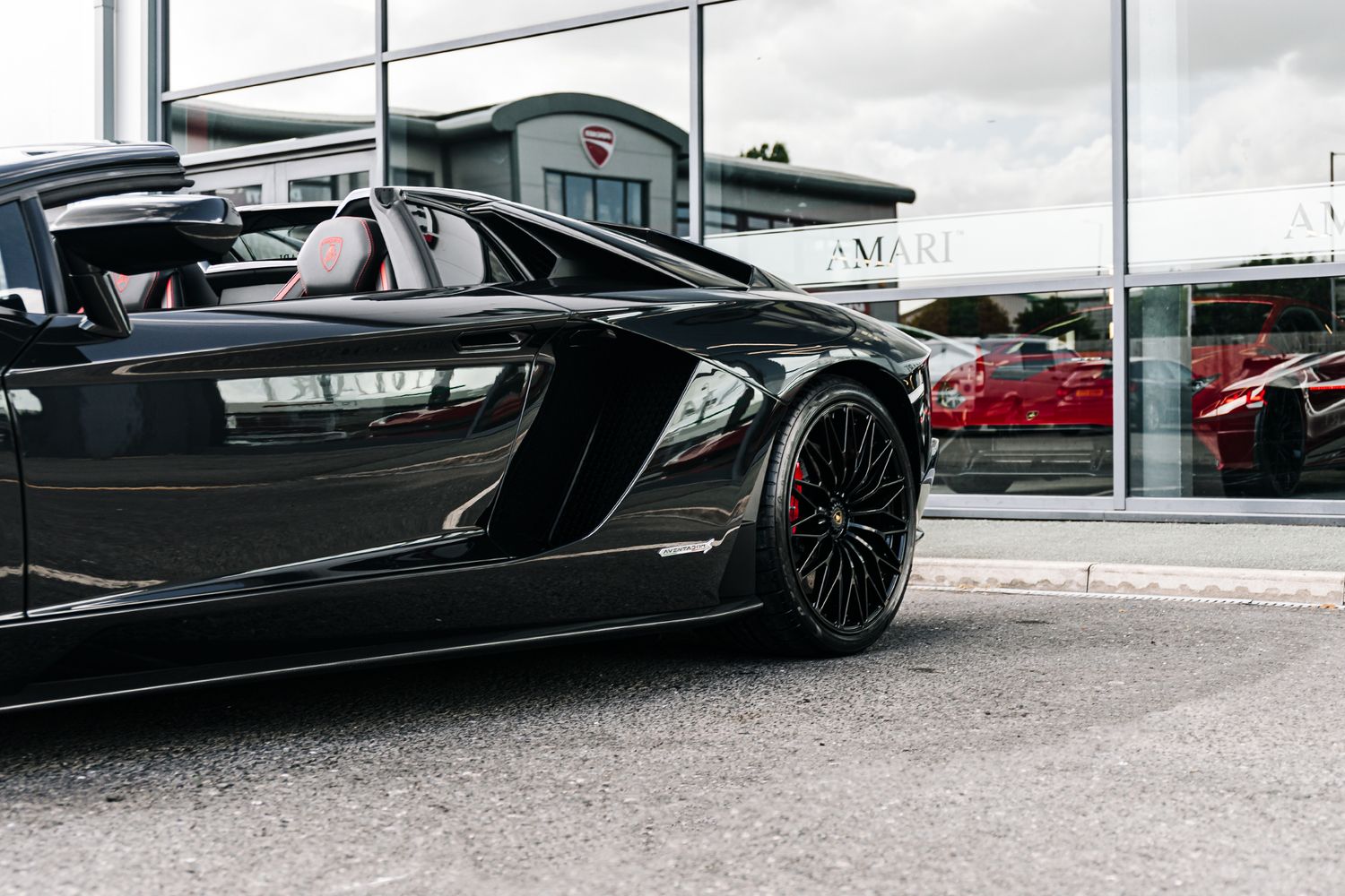 Lamborghini Aventador S Roadster LP 740-4 Aventador S LP 740-4