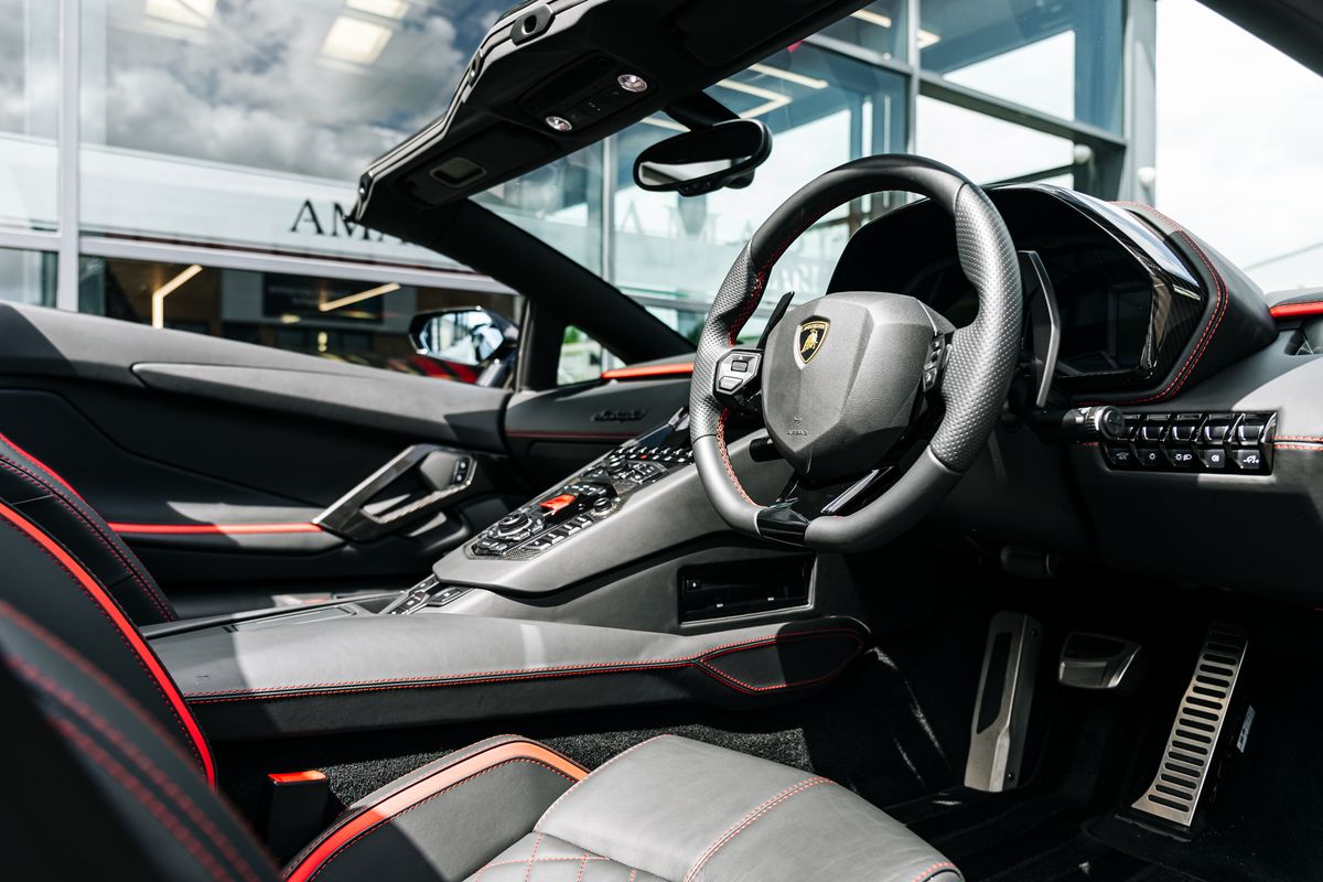 Lamborghini Aventador S Roadster LP 740-4 Aventador S LP 740-4