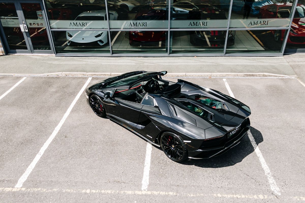 Lamborghini Aventador S Roadster LP 740-4 Aventador S LP 740-4