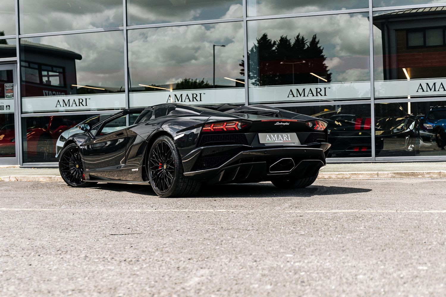 Lamborghini Aventador S Roadster LP 740-4 Aventador S LP 740-4