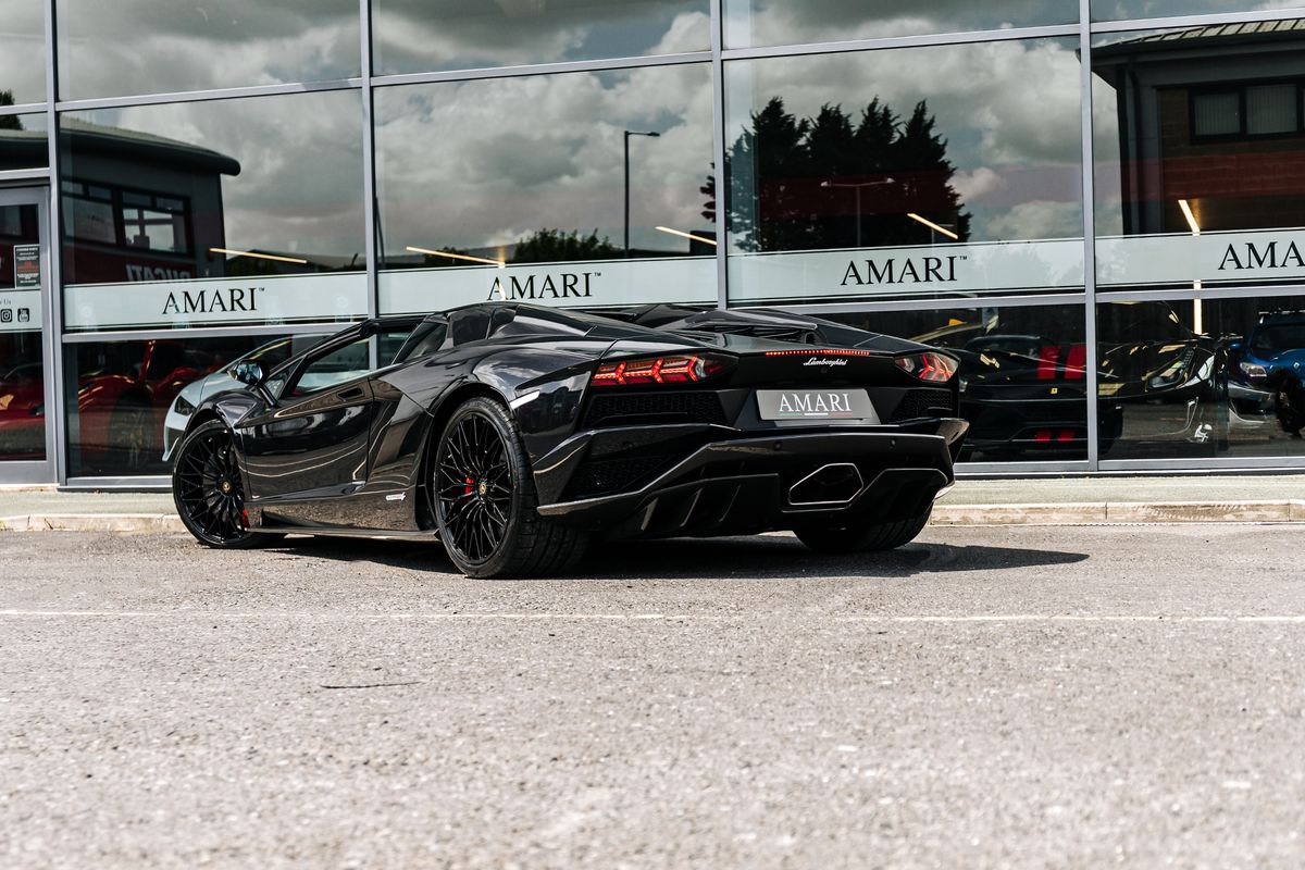 Lamborghini Aventador S Roadster LP 740-4 Aventador S LP 740-4