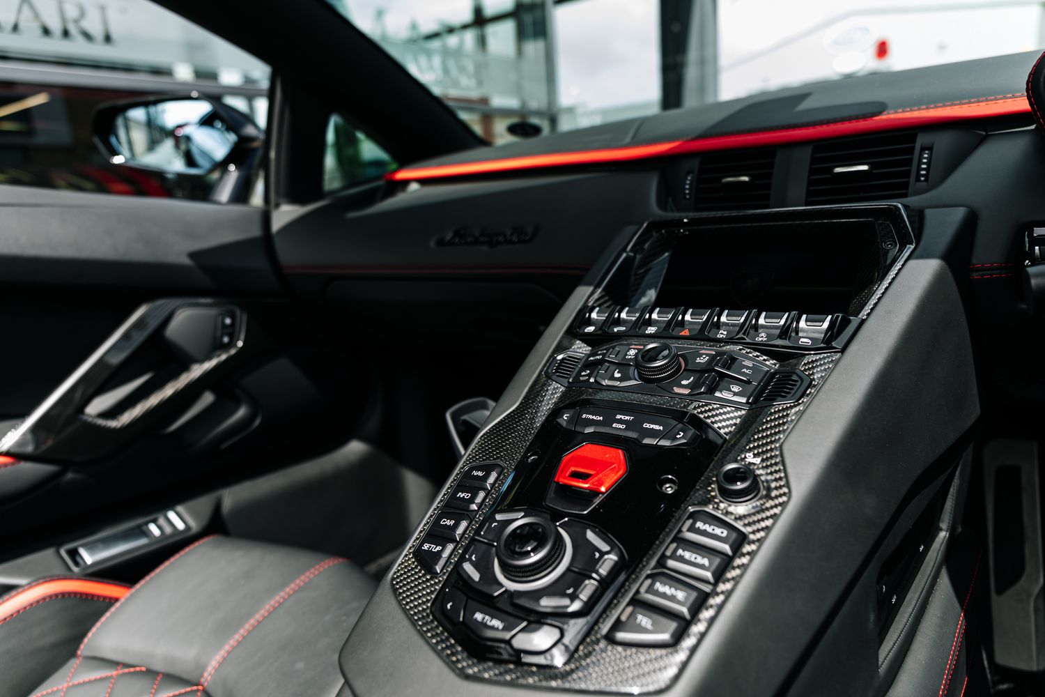Lamborghini Aventador S Roadster LP 740-4 Aventador S LP 740-4