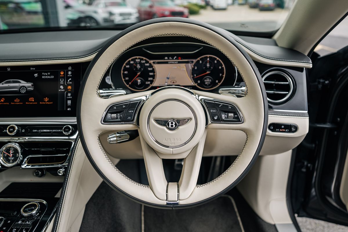 Bentley Flying Spur V8 4.0 Mulliner