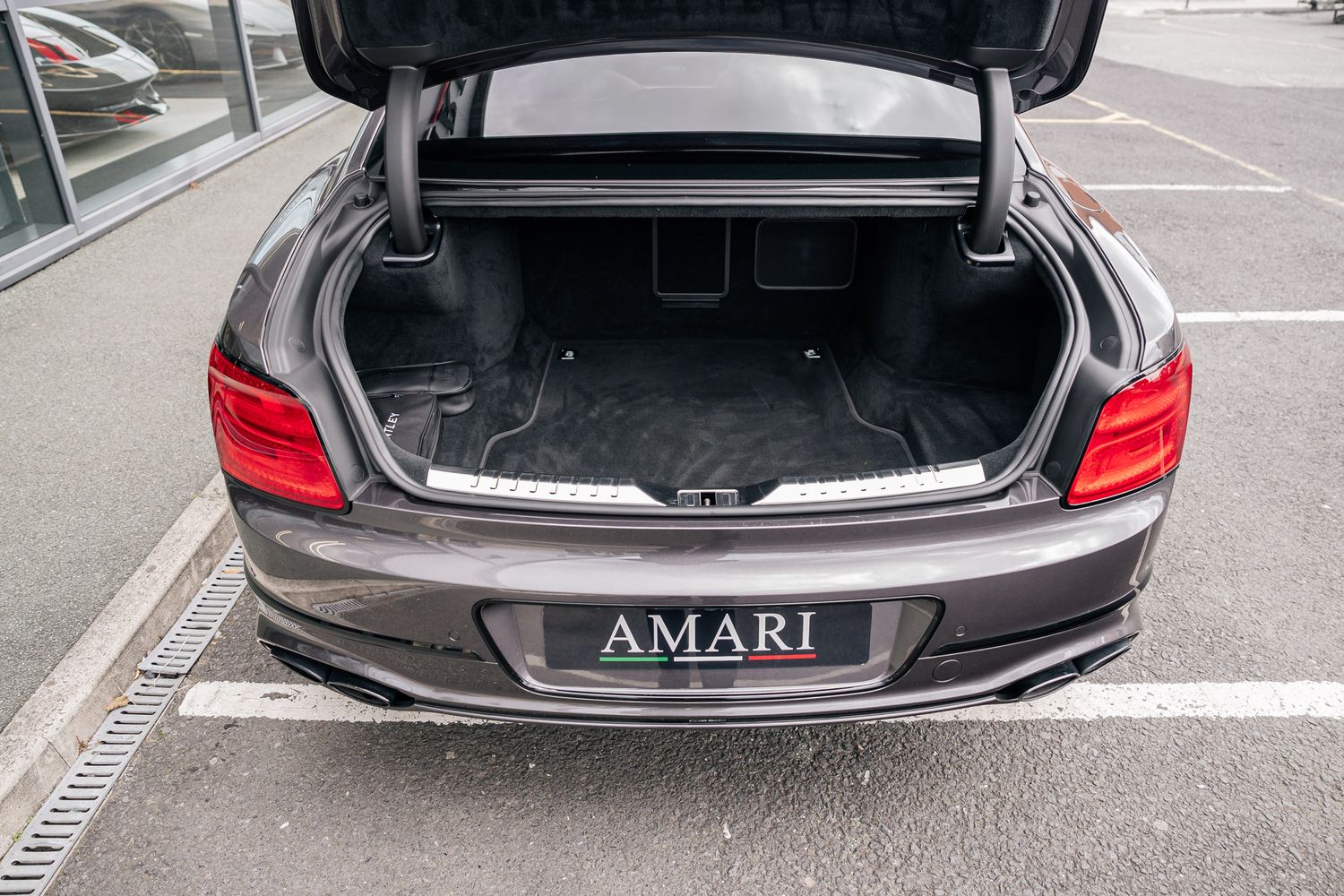 Bentley Flying Spur V8 4.0 Mulliner