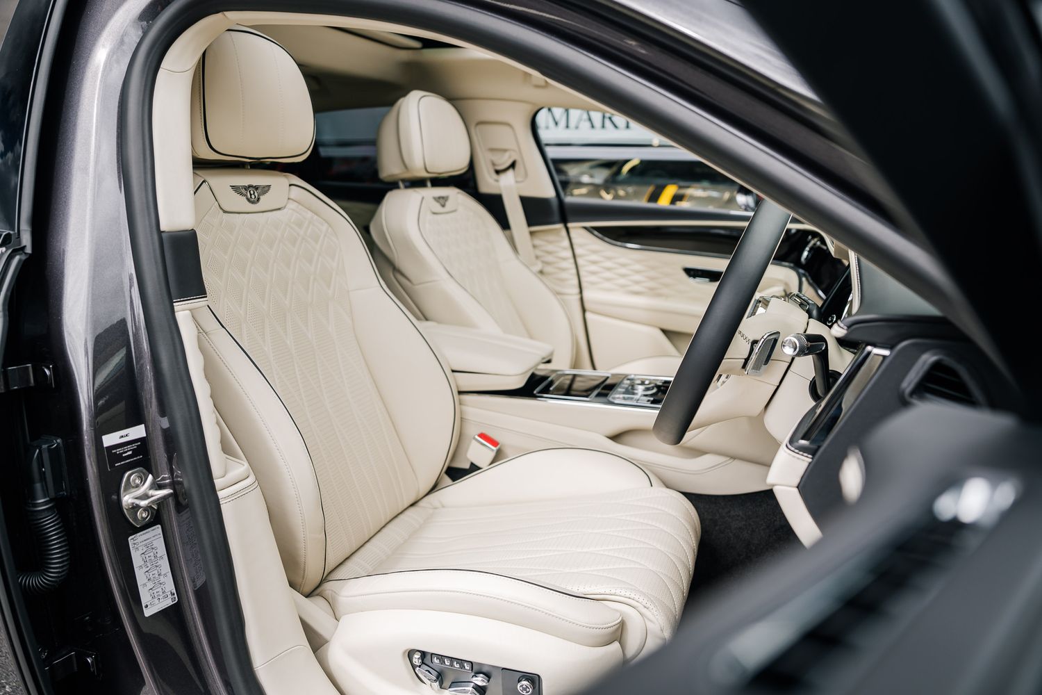 Bentley Flying Spur V8 4.0 Mulliner