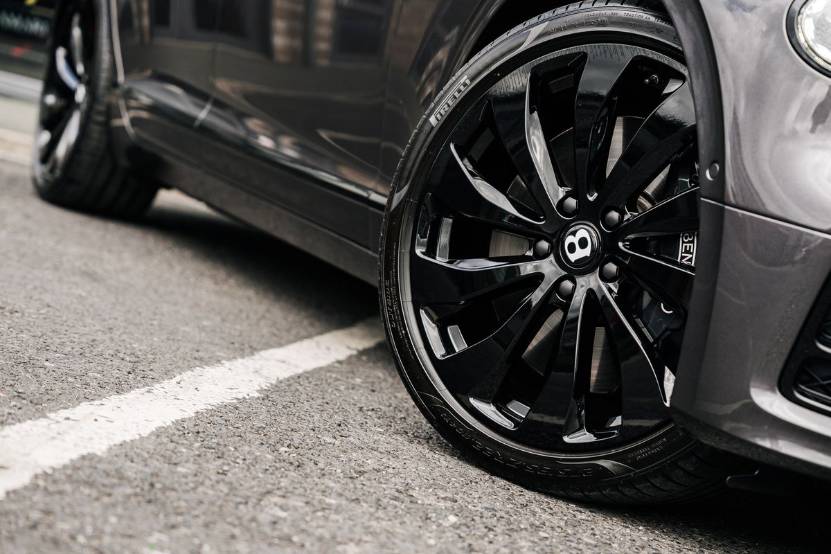 Bentley Flying Spur V8 4.0 Mulliner