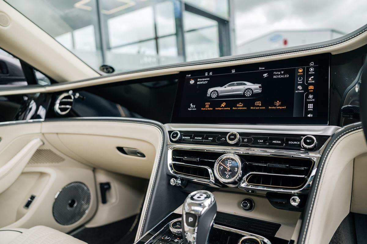 Bentley Flying Spur V8 4.0 Mulliner