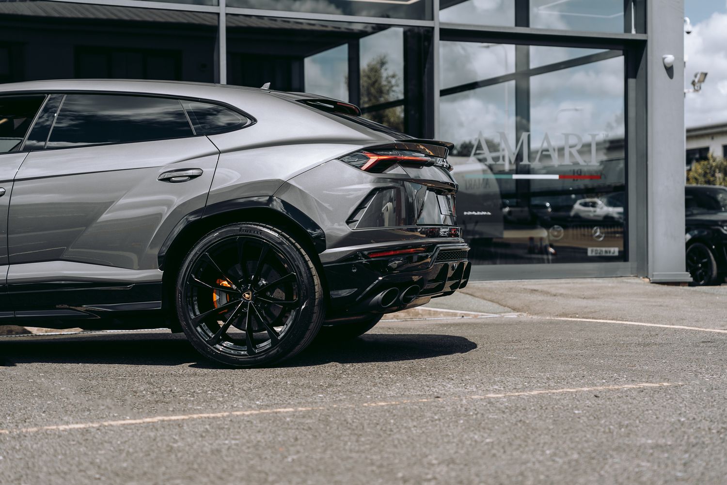 Lamborghini URUS V8 Auto
