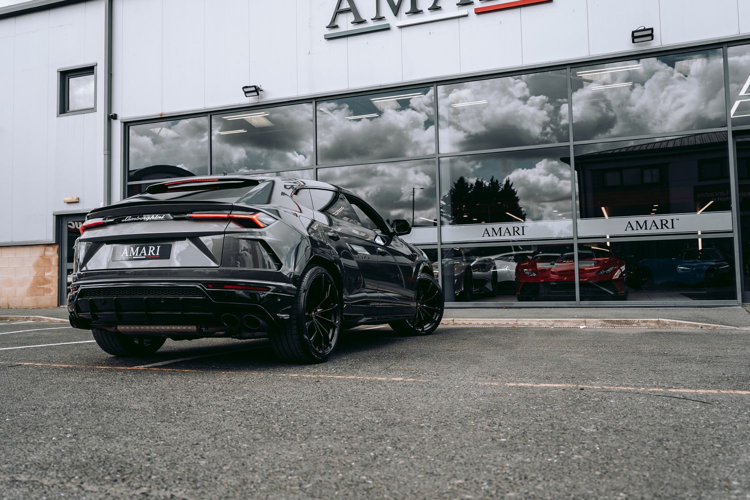 Lamborghini URUS V8 Auto