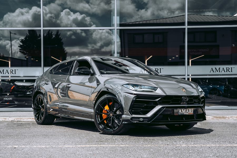 2021 Lamborghini URUS V8