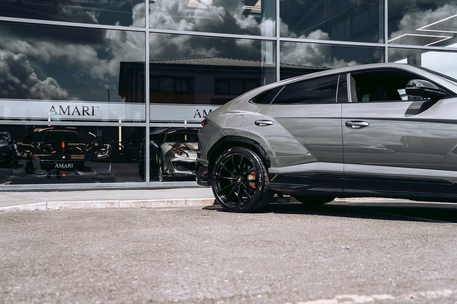Lamborghini URUS V8 Auto