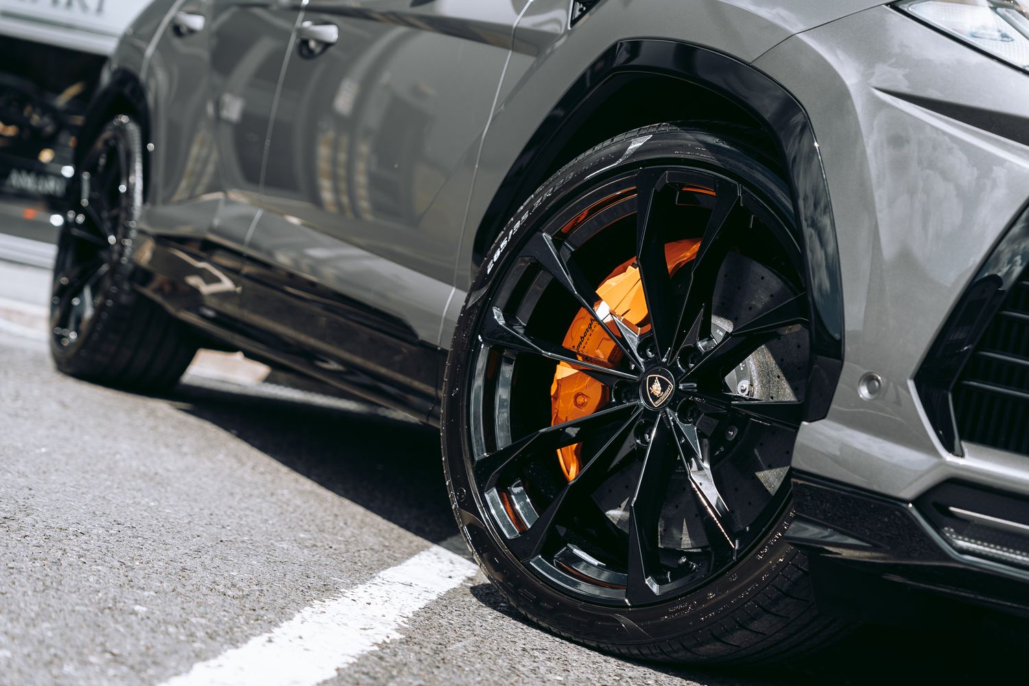 Lamborghini URUS V8 Auto