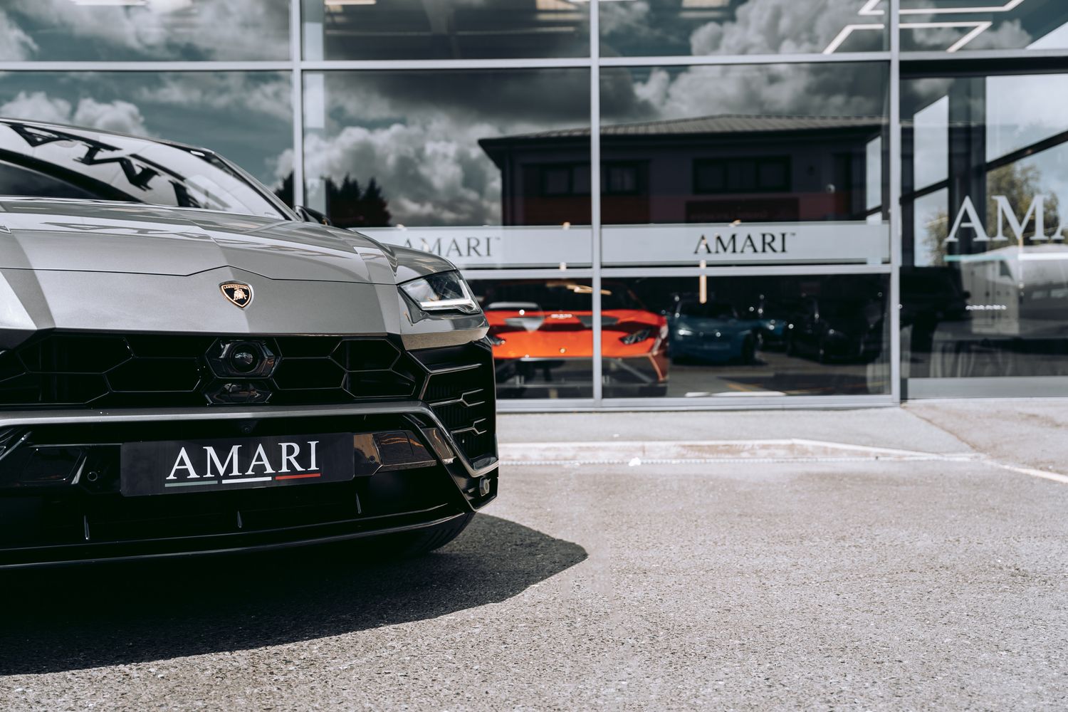 Lamborghini URUS V8 Auto