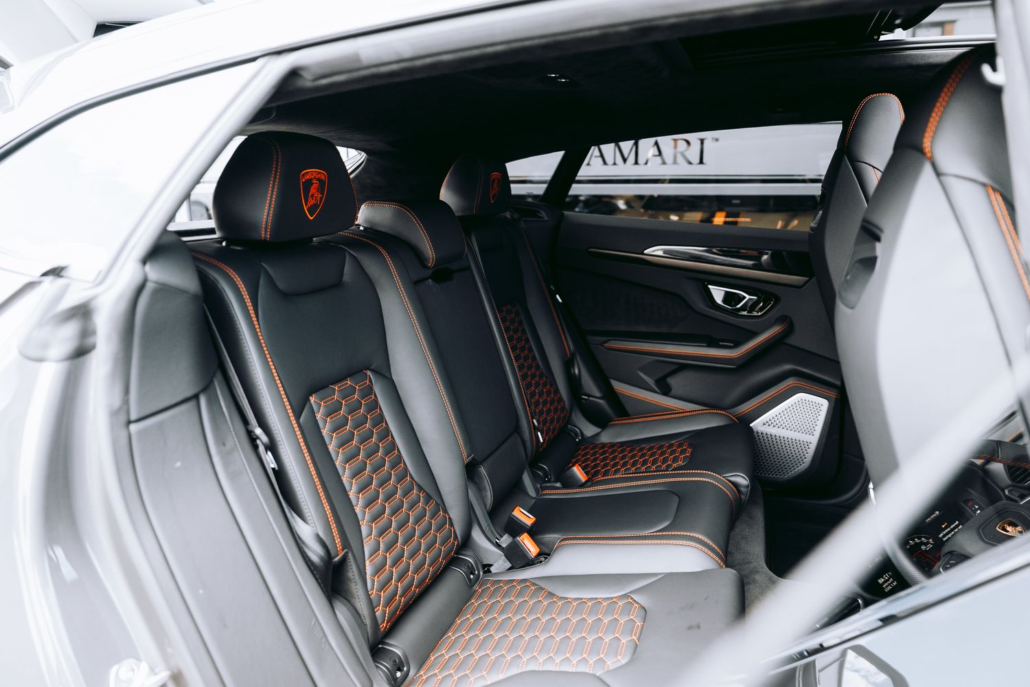 Lamborghini URUS V8 Auto