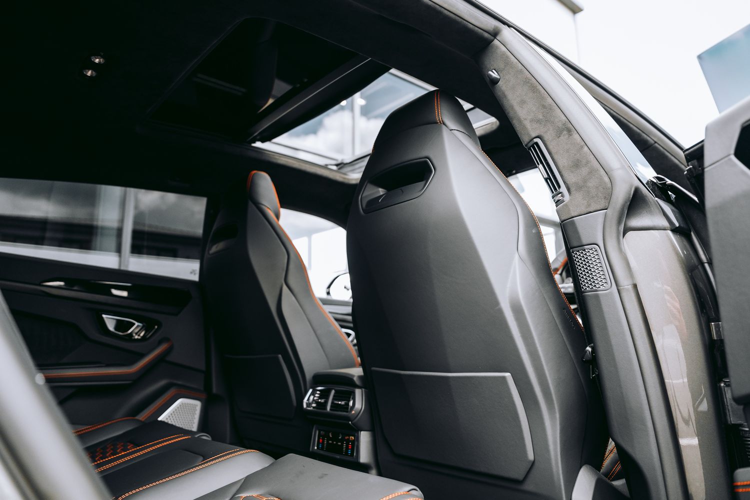Lamborghini URUS V8 Auto
