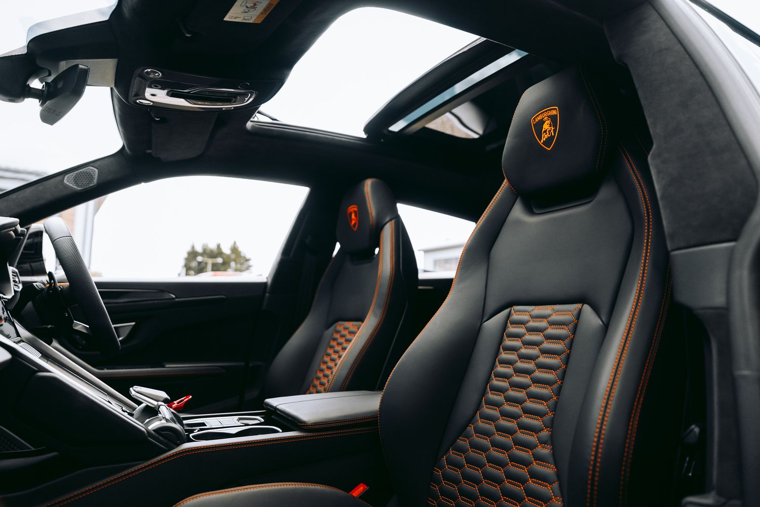 Lamborghini URUS V8 Auto
