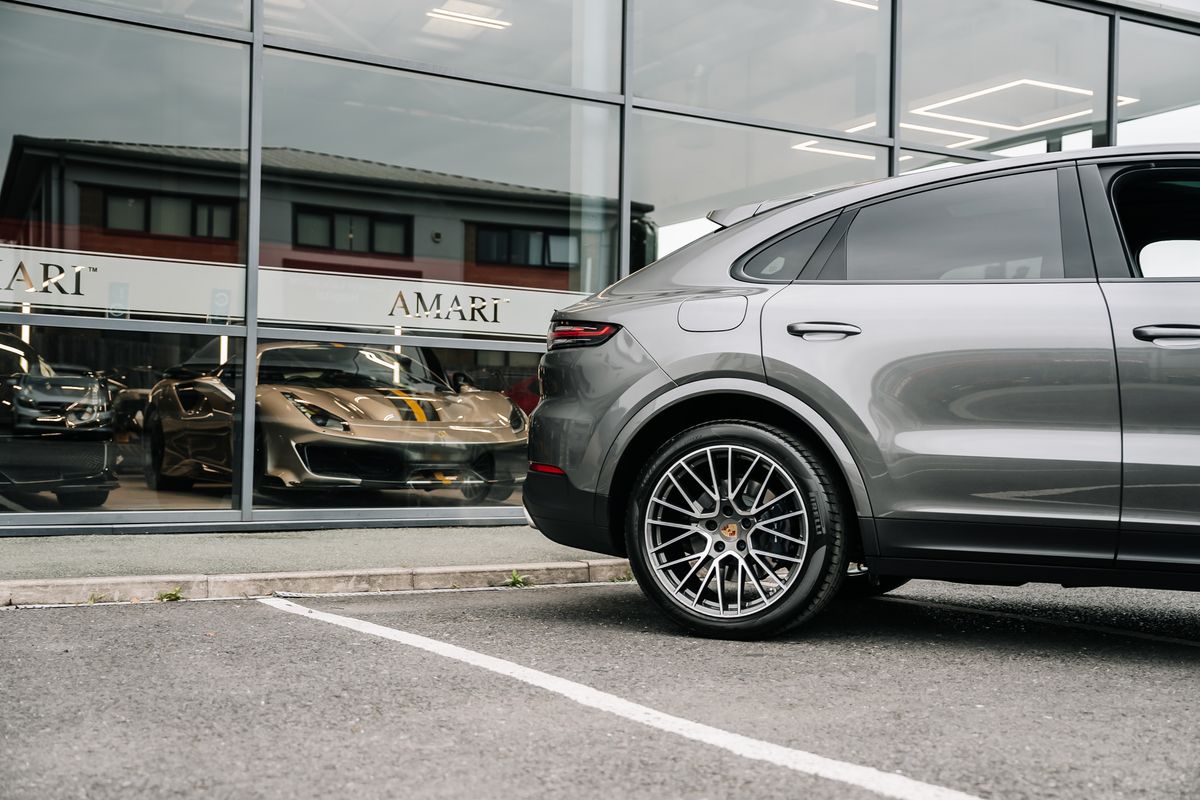 Porsche Cayenne V6 e-Hybrid Auto