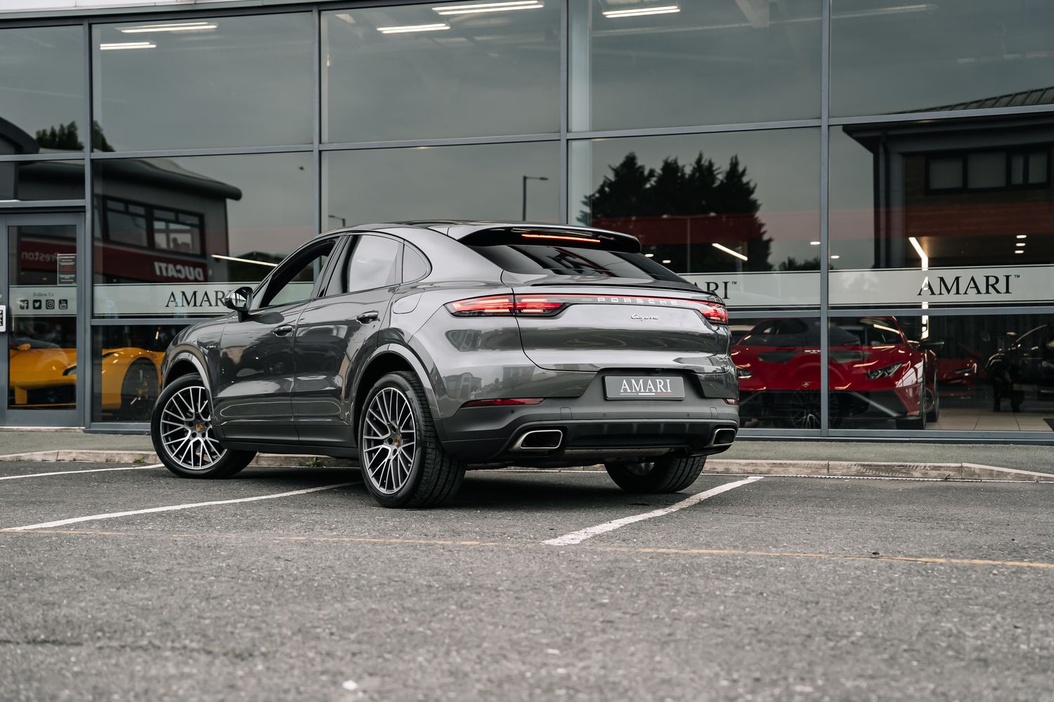 Porsche Cayenne V6 e-Hybrid Auto