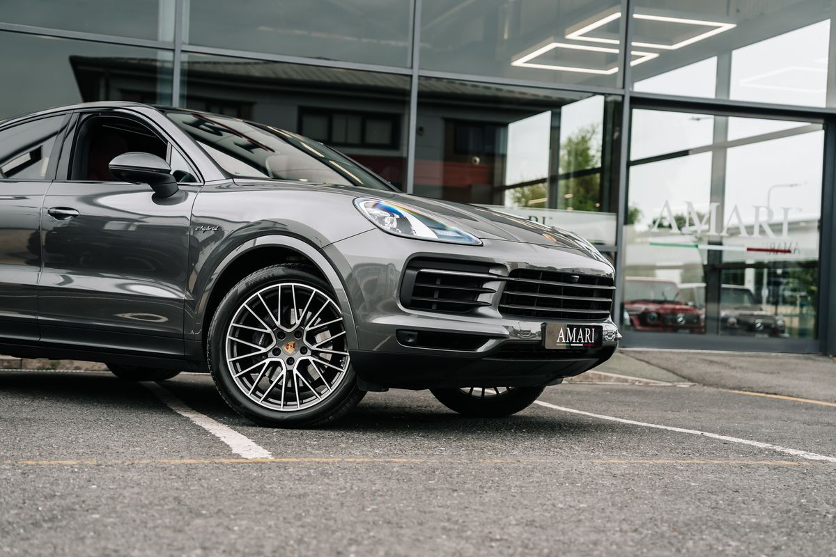 Porsche Cayenne V6 e-Hybrid Auto