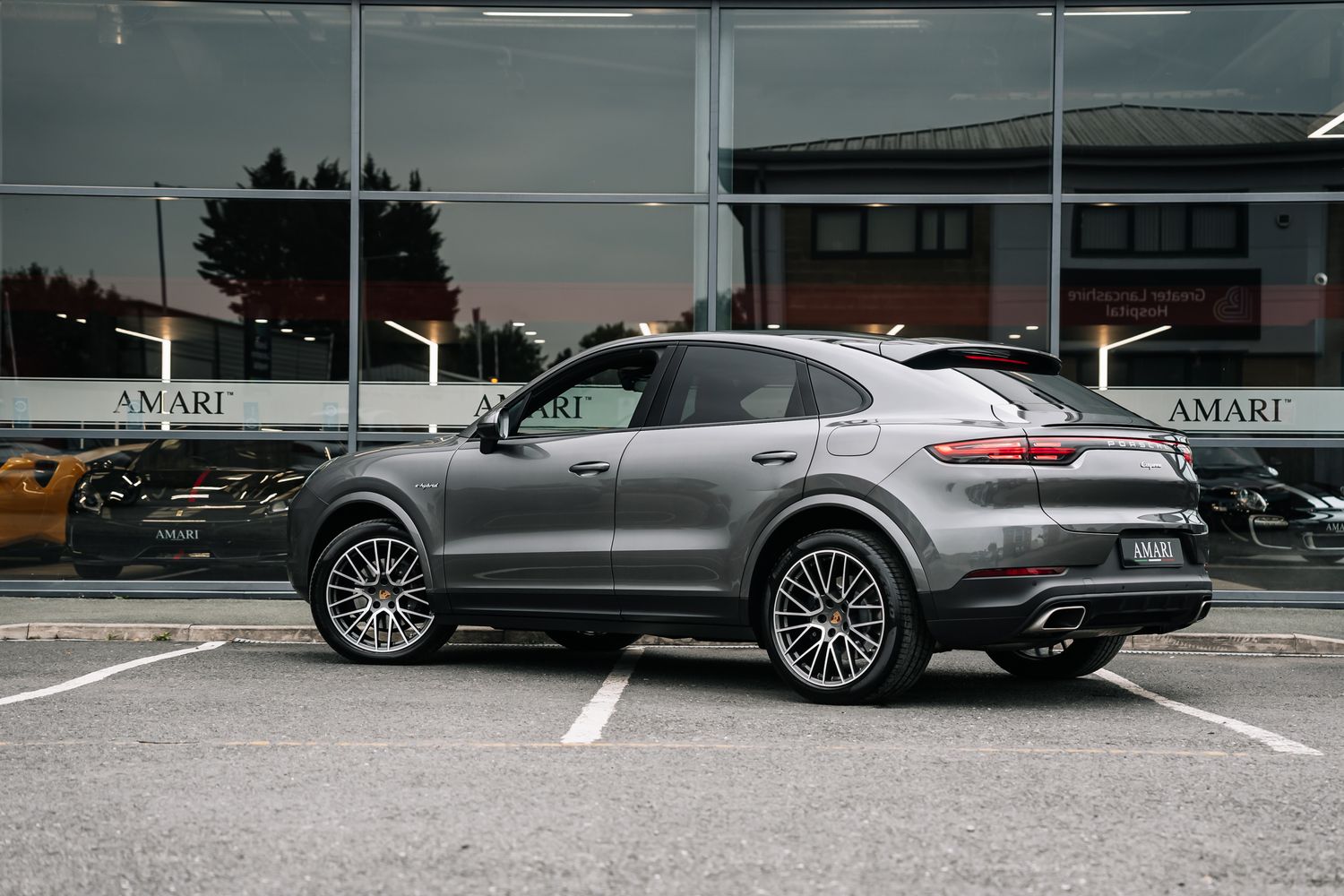 Porsche Cayenne V6 e-Hybrid Auto