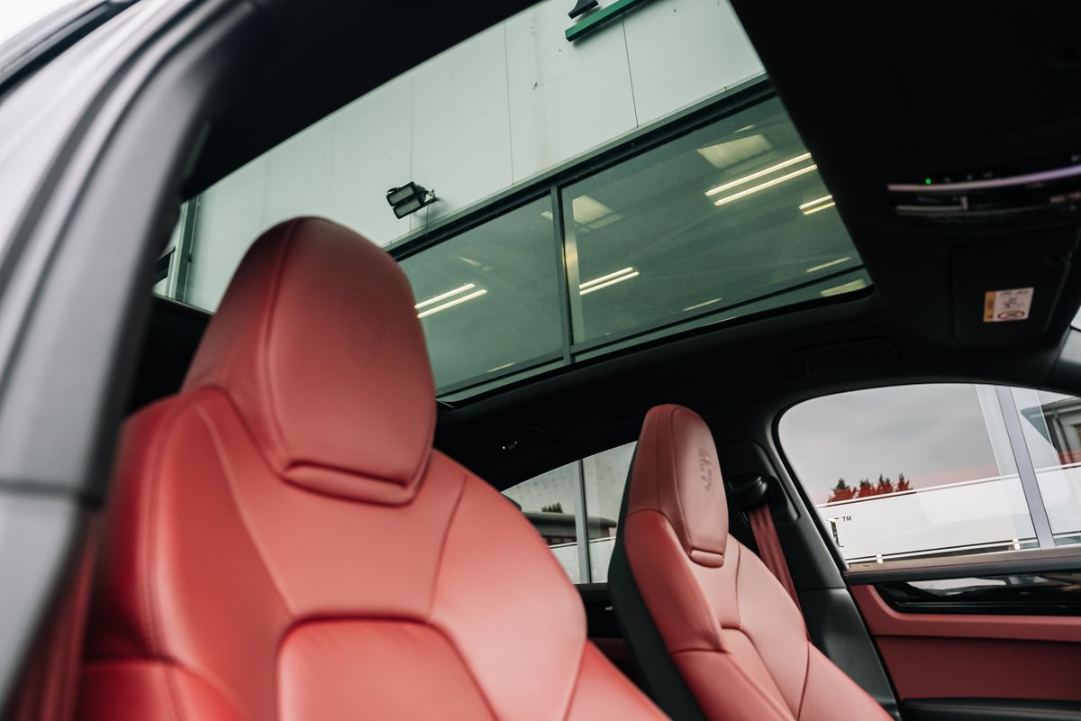 Porsche Cayenne V6 e-Hybrid Auto