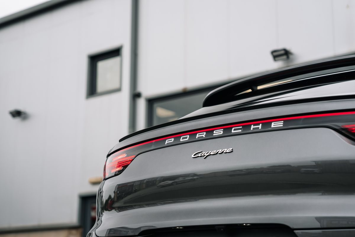 Porsche Cayenne V6 e-Hybrid Auto
