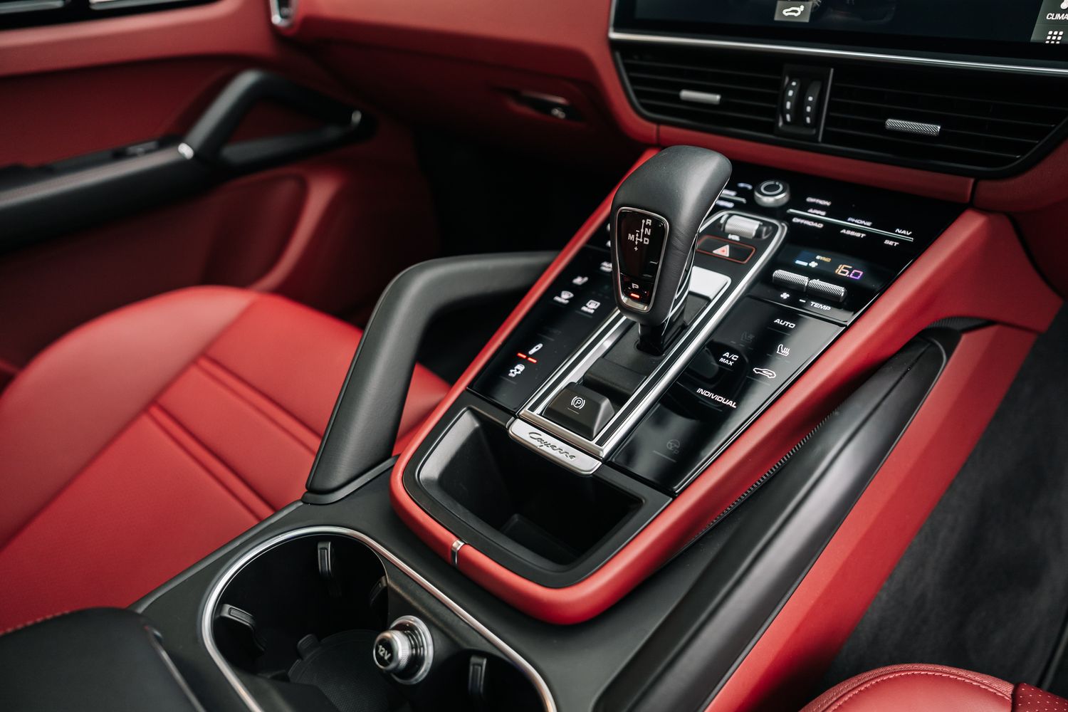 Porsche Cayenne V6 e-Hybrid Auto