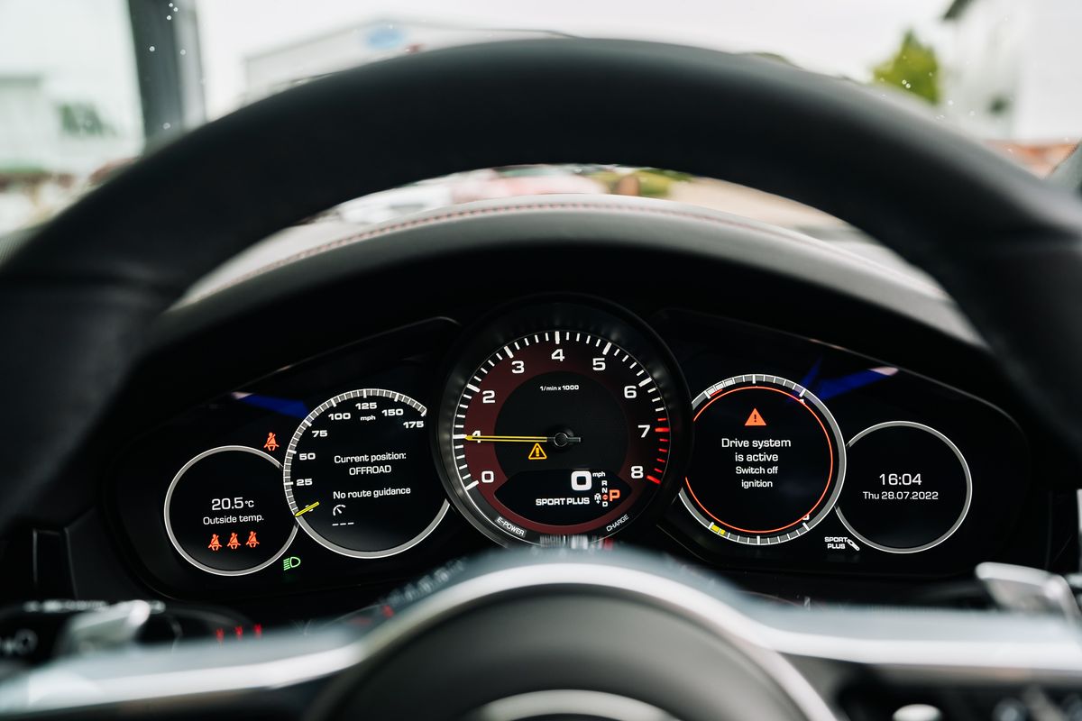Porsche Cayenne V6 e-Hybrid Auto