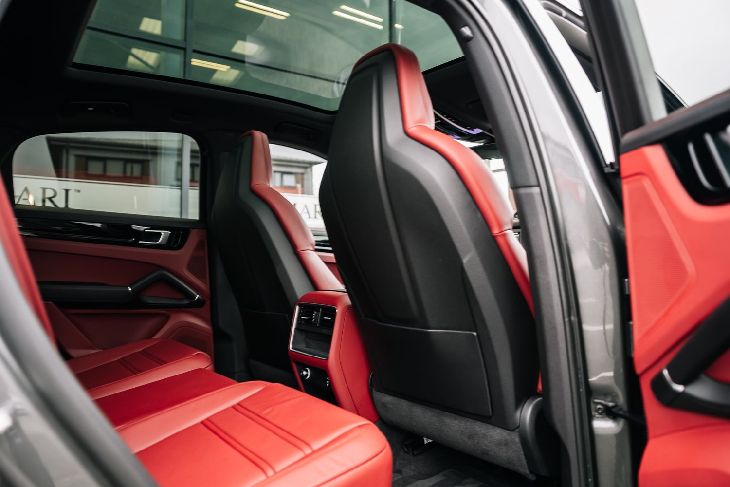 Porsche Cayenne V6 e-Hybrid Auto
