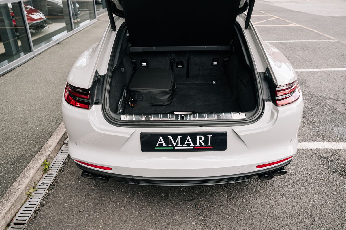 Porsche Panamera Turbo S E-Hybrid PDK
