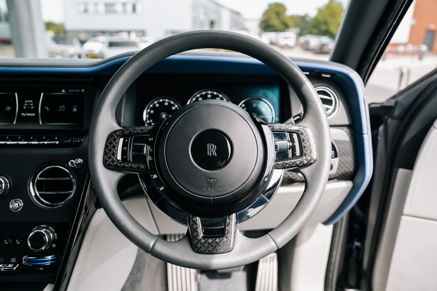 Rolls Royce Cullinan Black Badge Auto