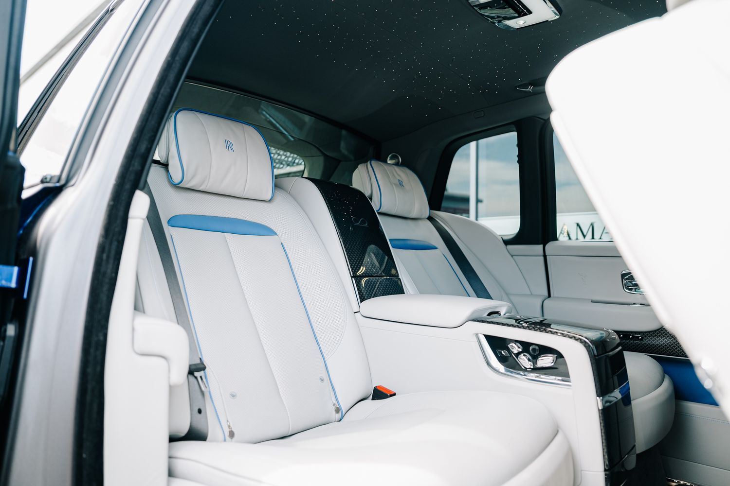 Rolls Royce Cullinan Black Badge Auto