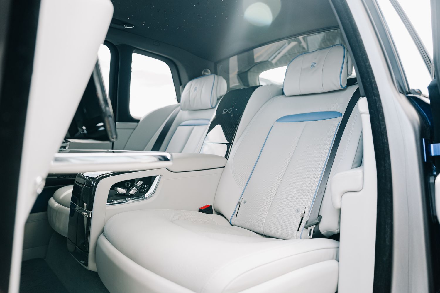 Rolls Royce Cullinan Black Badge Auto