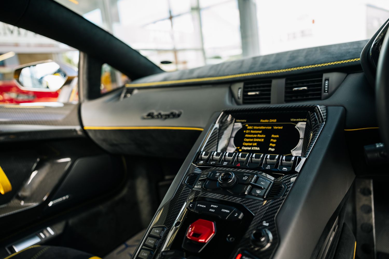 Lamborghini Aventador SVJ LP 770-4 V12