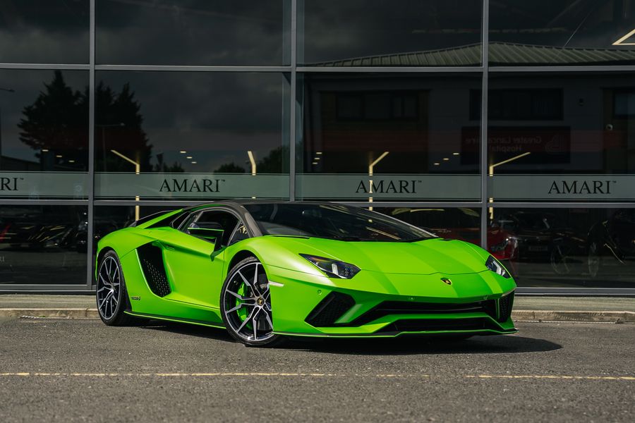 2017 Lamborghini Aventador S LP 740-4