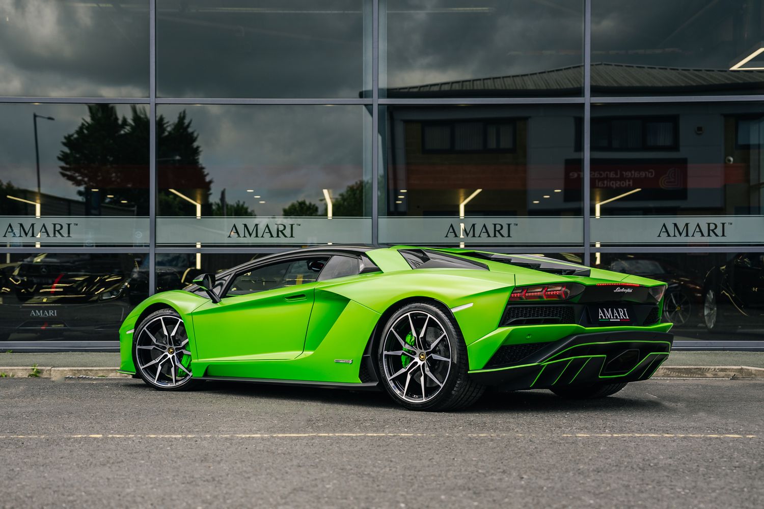 2017 Lamborghini Aventador S LP 740-4 for Sale UK by Amari Supercars