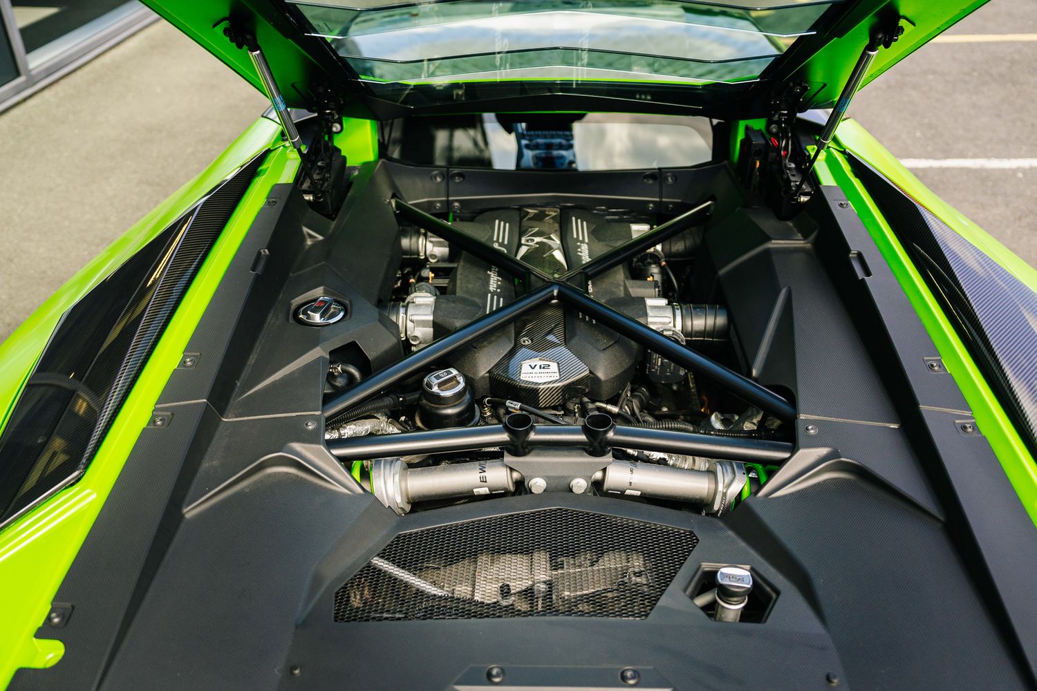 Lamborghini Aventador S LP 740-4