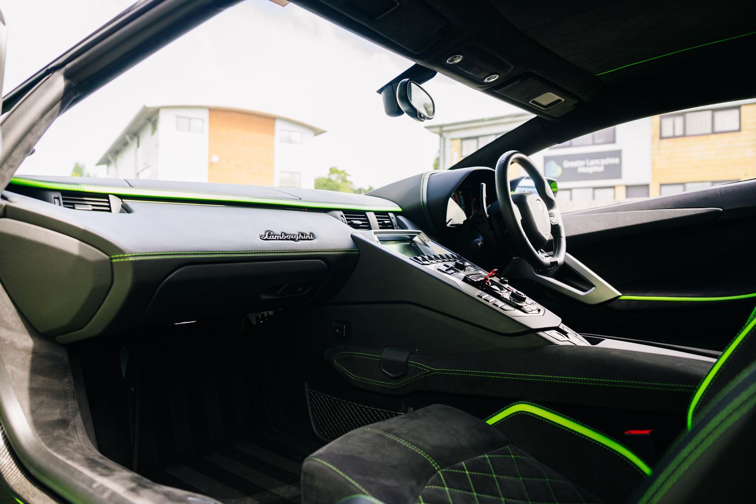 Lamborghini Aventador S LP 740-4