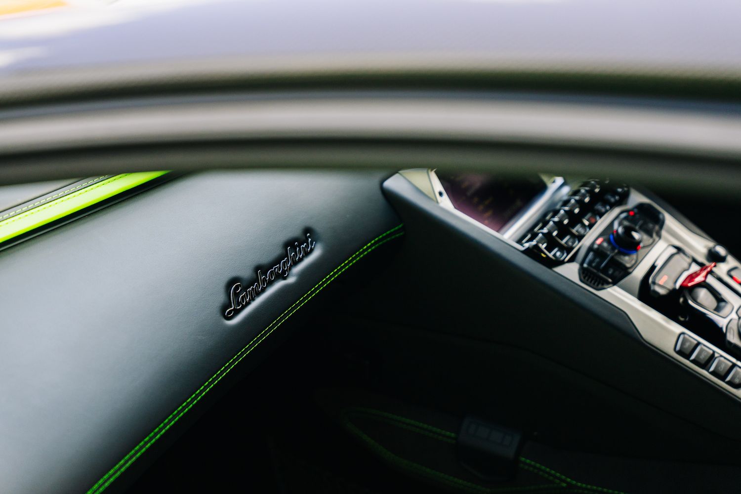 Lamborghini Aventador S LP 740-4