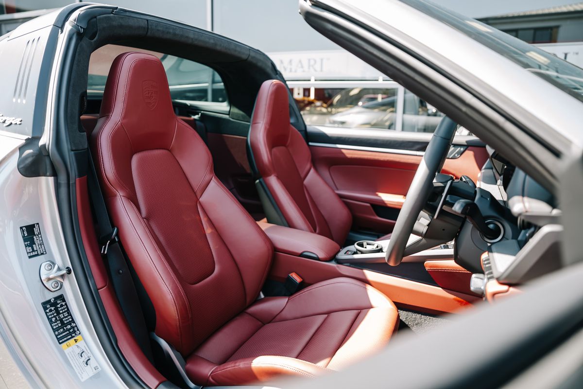 Porsche 911 992 Targa 4S Auto