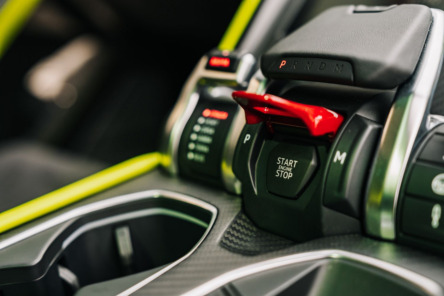 Lamborghini Urus Graphite Capsule Auto